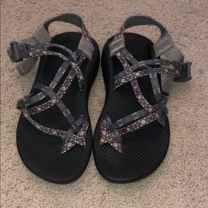 chacos, grey chacos